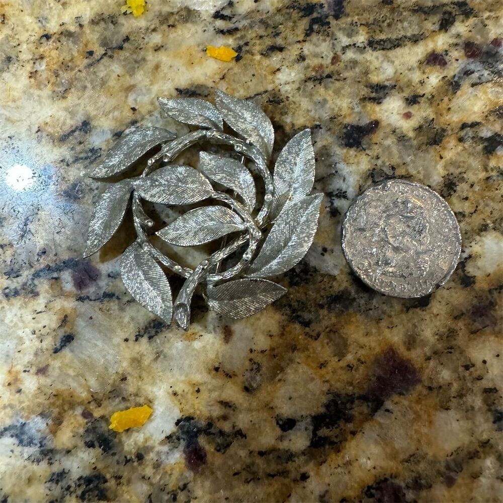 Vintage LISNER Silver Laurel Leaf Wreath Brooch 2" Signed Original